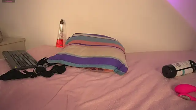 pocahotass_11 (F young) - bounce tits + suck them 🔥🍒😈