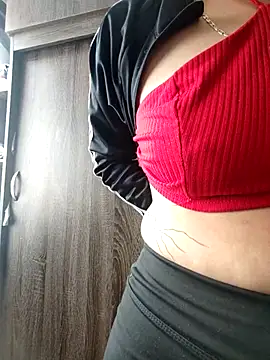 tammara_wilson (G young) - Squirt of milk stretching nipples