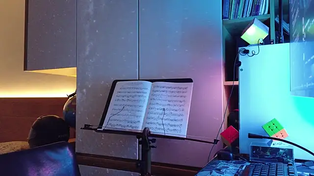 onlyman90 (Ask my age) - Preparing for a long vacation  :heart: