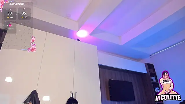 nicolette_tay webcam