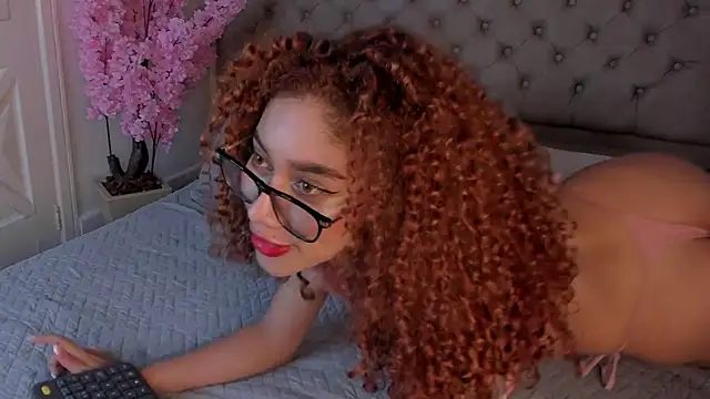 Sienna_brunette webcam