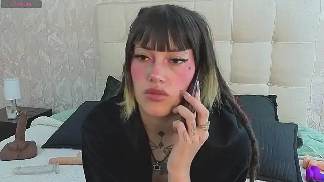 _sharlotte777 webcam