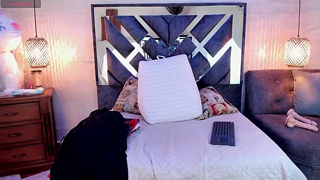 annie_vega17_ webcam