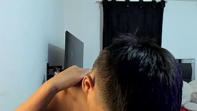 mateo-esposito - Mateo-Esposito's free webcam - UK Sex Cams