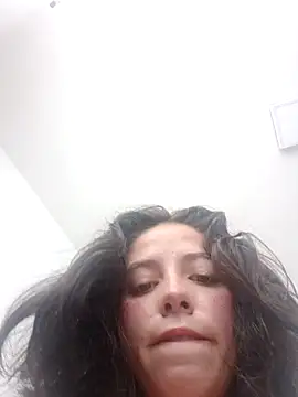 Webcam Model (Miranda-cambell)  is live.Free join now!