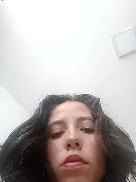 Webcam Model (Miranda-cambell)  is live.Free join now!