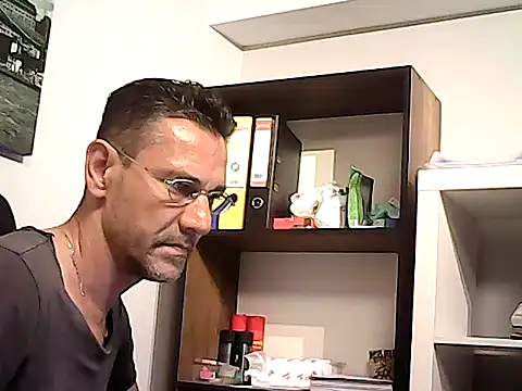 mastercharisma35 webcam