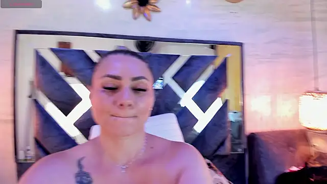 annie_vega17_ webcam