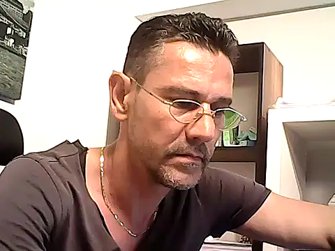 mastercharisma35 (Ask my age) - like ???? pls......