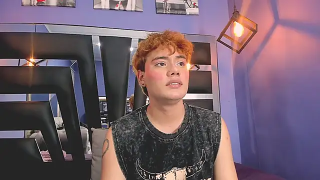 VeluniLiore live sex cam