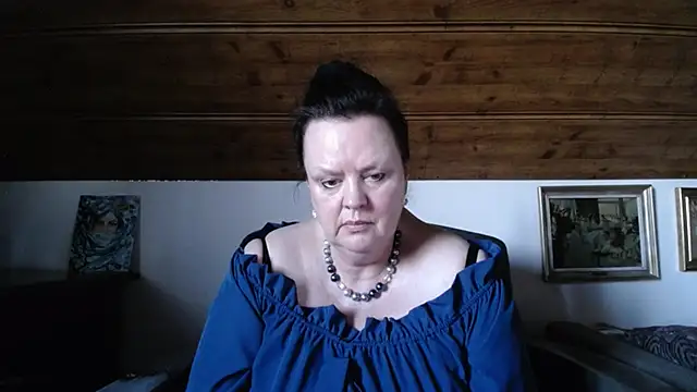 TiffanyMature webcam