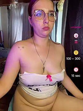 CoraVibes live sex cam