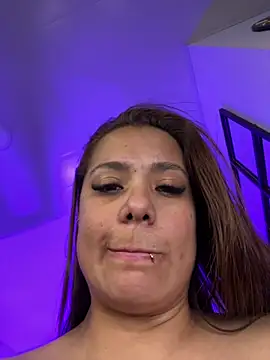 Pretty__Milf webcam