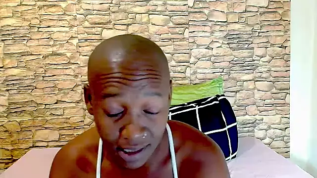 EbonyOlive69 live sex cam