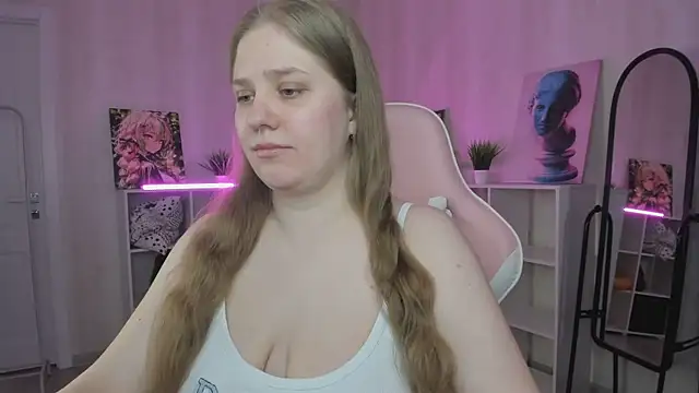 Megan_Violer webcam