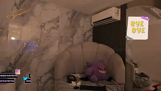 Katemoss70 live sex cam