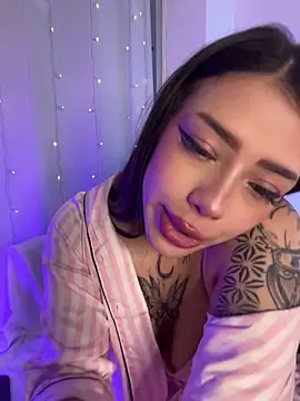 ashleywinslow (F young) - SPANKING TITS 🍒🔥