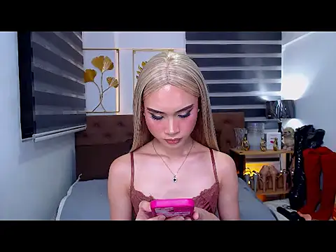 JuicyCockThea webcam