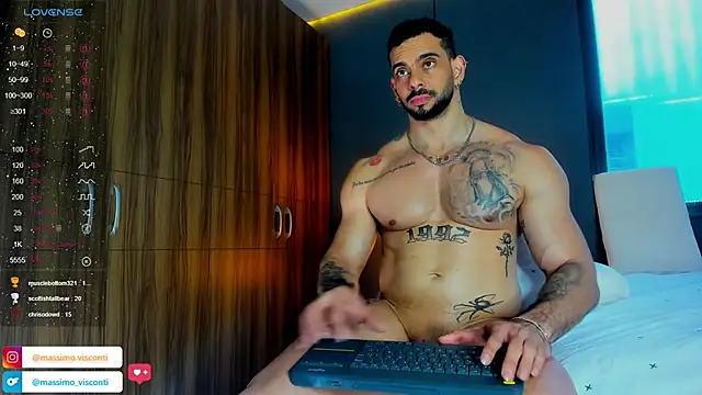 massimo_visconti (M young) - remove t-shirt