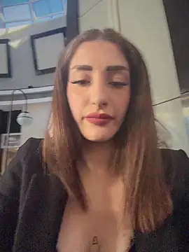 IvonneJoy webcam