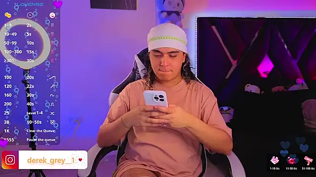derek_greyy_ webcam