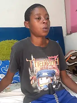 sweetslenderchoc (F young) - SQUIRTING