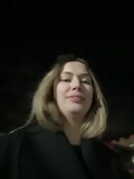 blonde_exe webcam