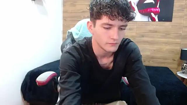 trevor_mob (M twink) - masturbation for 10 min + cum