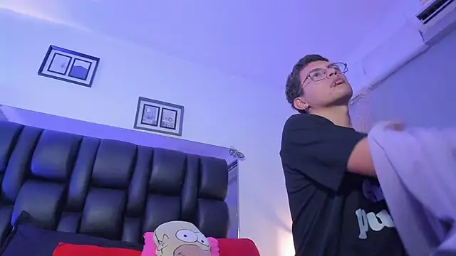 dalhia_and_hades webcam