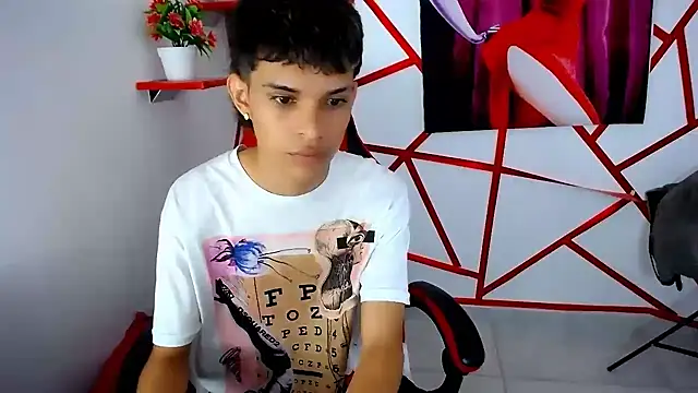 chris_evans77 webcam