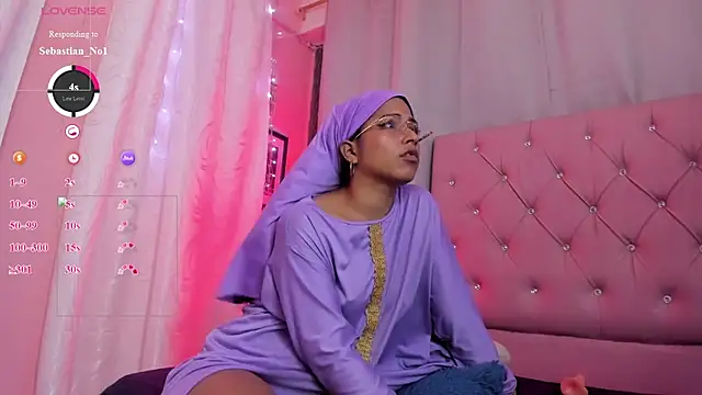 nadiakarim_ (M young) - 🍒 FINGER IN MY ASS  🍒