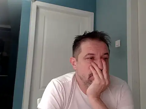 MisterFaithRO webcam