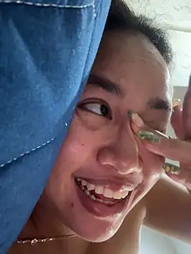 ponthip (Ask my age) - Show my pussy 😻🙀