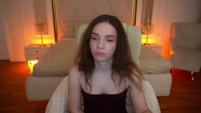 MirielleNymph webcam