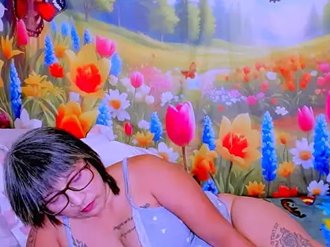 indianroxy webcam