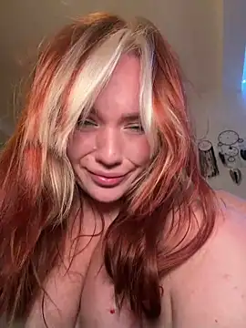 anjaamelia (F young) - Open boobs, fake sperm /Last tip video