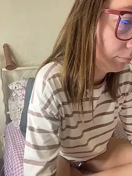 BeatriceTender webcam