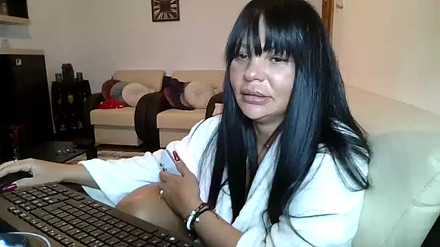 Ella_sweety00 webcam