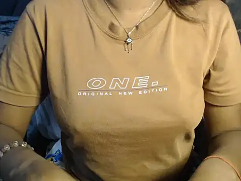 Annya_Sharma2 webcam