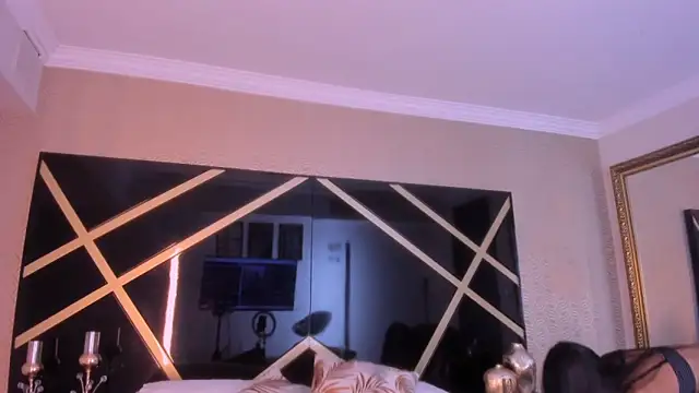 AdharaKhalifa webcam