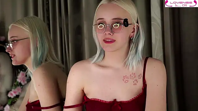 KirstinMcgeady webcam