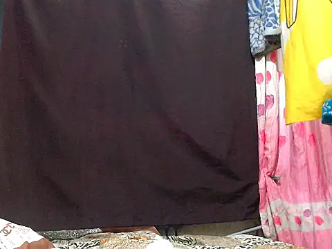 AwesomeMistress_Bigcock webcam