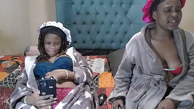 EssenceLovers webcam