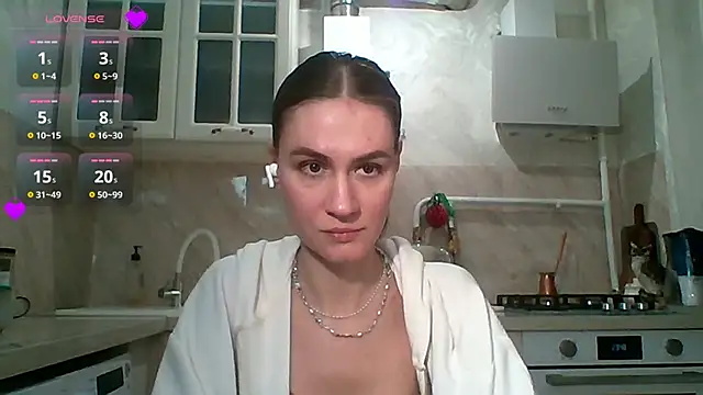 ElenoreHolguin webcam