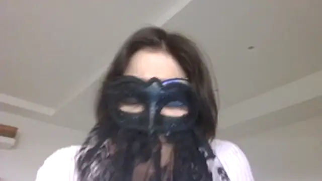 HelenTiAscolta webcam