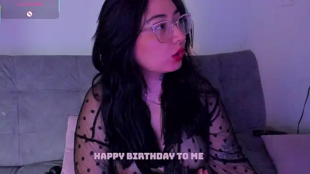 Curvybaddie99 webcam