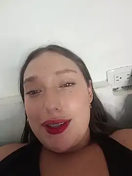 Webcam Model (Naughty-Samanta-)  is live.Free join now!