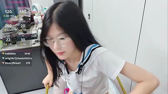 美女xlin-baby在线直播