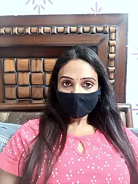 Webcam Model (Yours-Bebo)  is live.Free join now!