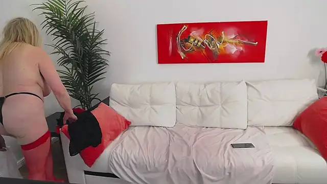 yourbustybarbara - YourBustyBarbara's free webcam - UK Sex Cams